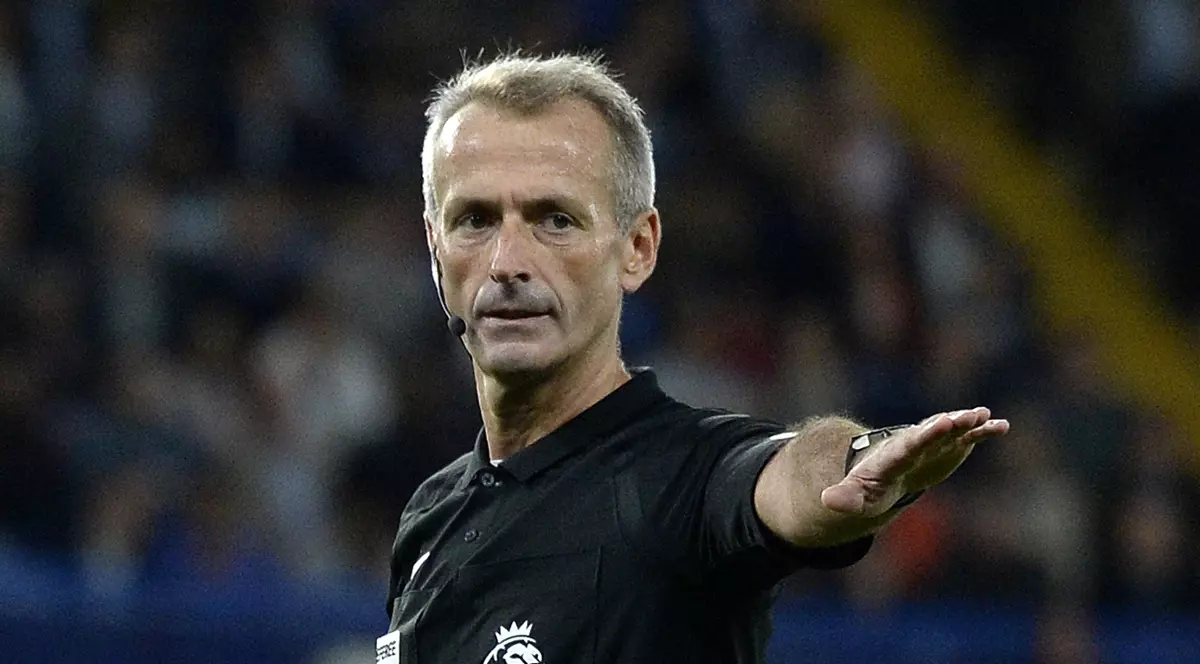 Partida România - Danemarca va fi arbitrat de englezul Martin Atkinson
