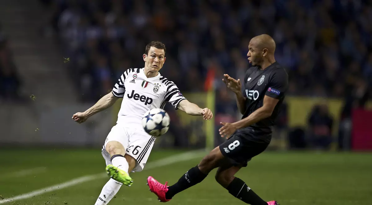 BILETUL ZILEI la pariuri vine cu meciuri din optimile de finală ale Ligii Campionilor la fotbal