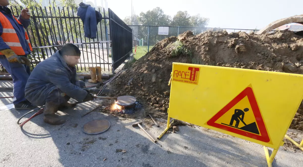 ELCEN se va uni cu RADET. Primăria Capitalei vrea să producă energie electrică şi termică printr-o societate proprie