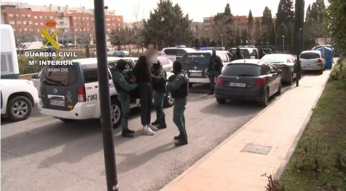 47 de români arestați în Spania. Au dat 500 de spargeri cu prejudiciu de peste 3 milioane de euro