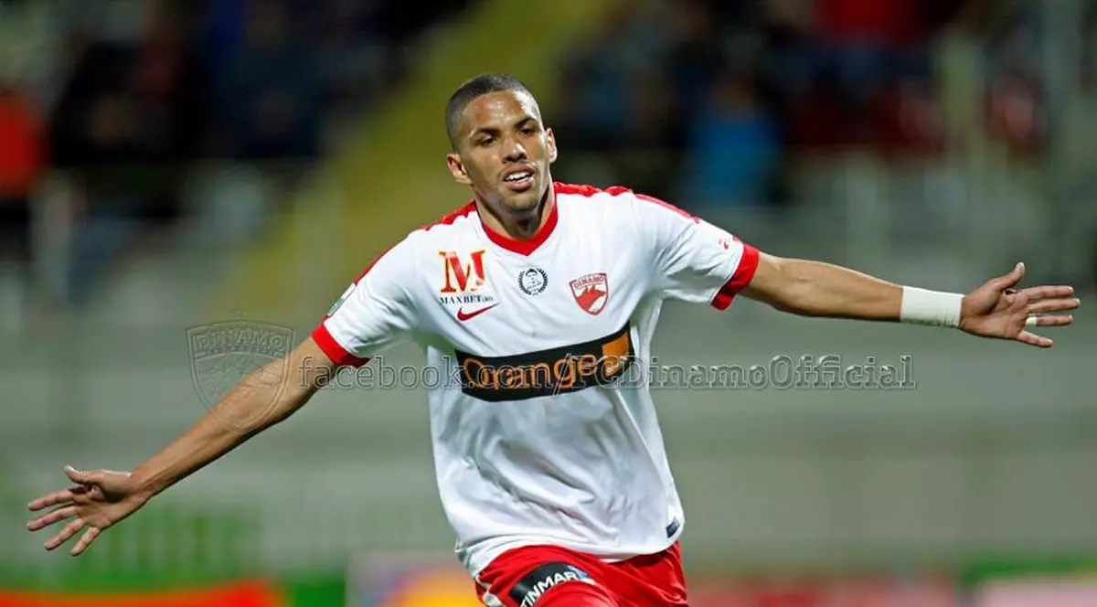 Rivaldo îl încurajează pe Rivaldinho după al doilea gol la Dinamo: ”Sunt foarte mândru de tine”