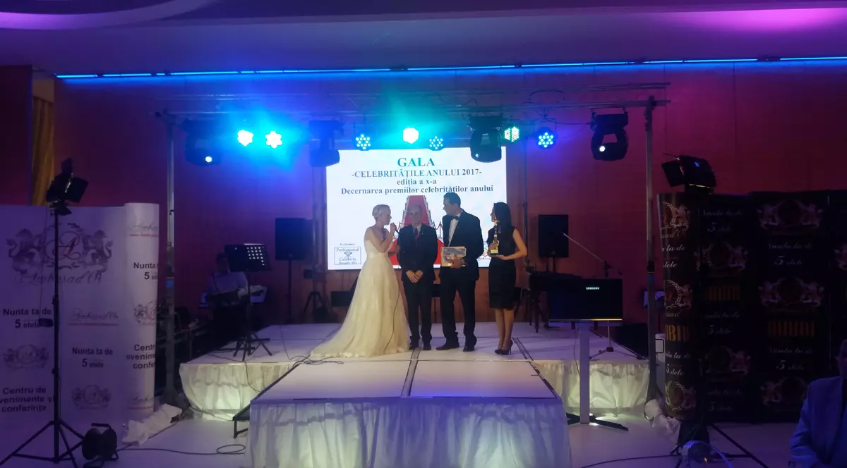Juristul CSA Steaua a fost premiat la Gala Celebrităților. Florin Talpan, lângă președintele Klaus Iohannis și ”Regele” Gică Hagi.