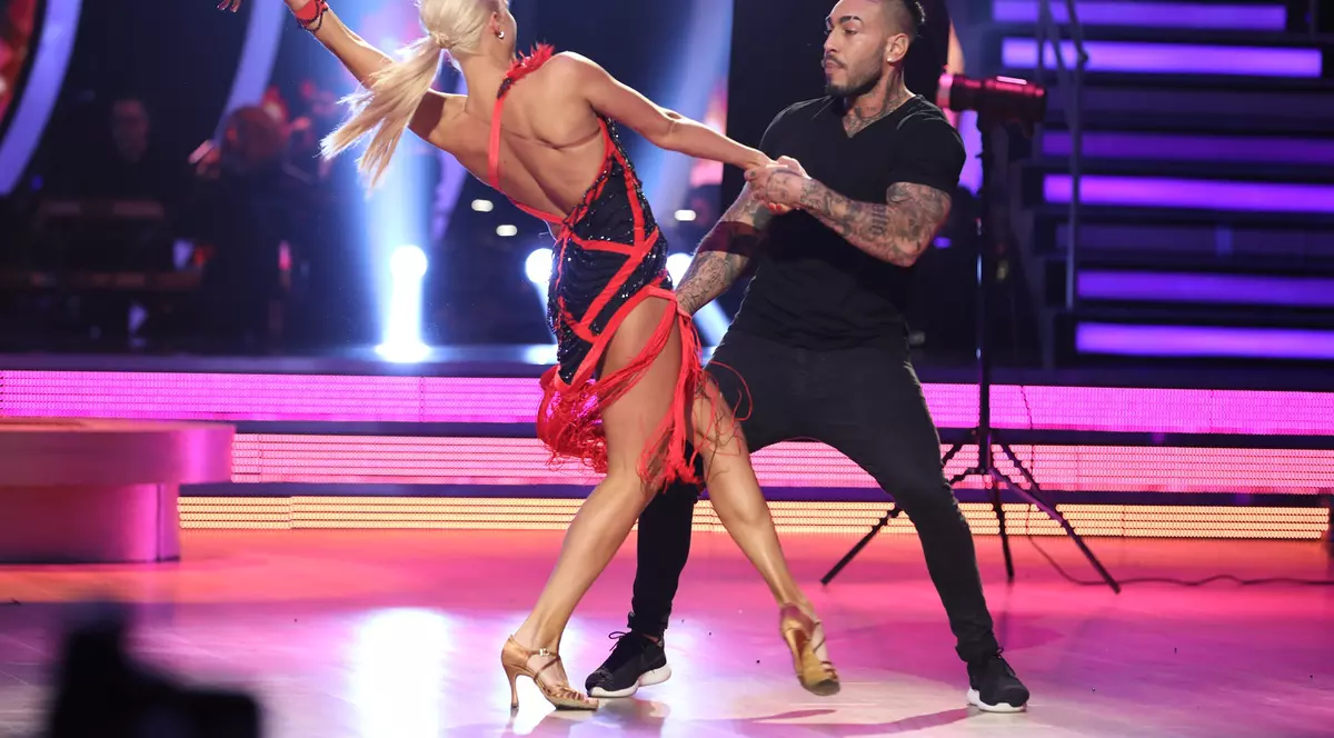 EXCLUSIV/ Dansul, cea mai bună dietă în showbiz! Cât au slăbit vedetele de la Uite cine dansează de când au început antrenamentele