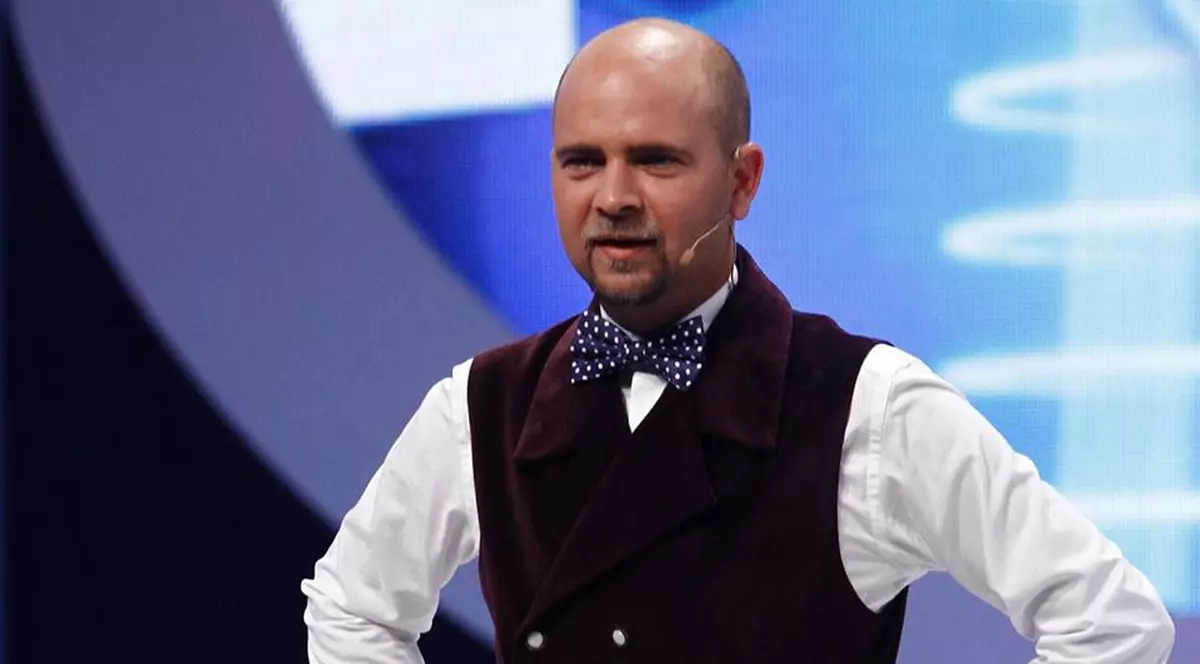 ”Uriașii” Bitman, Brenciu și Negru, amenințați de minionul Seleși. Buturuga mică va răsturna carul mare?