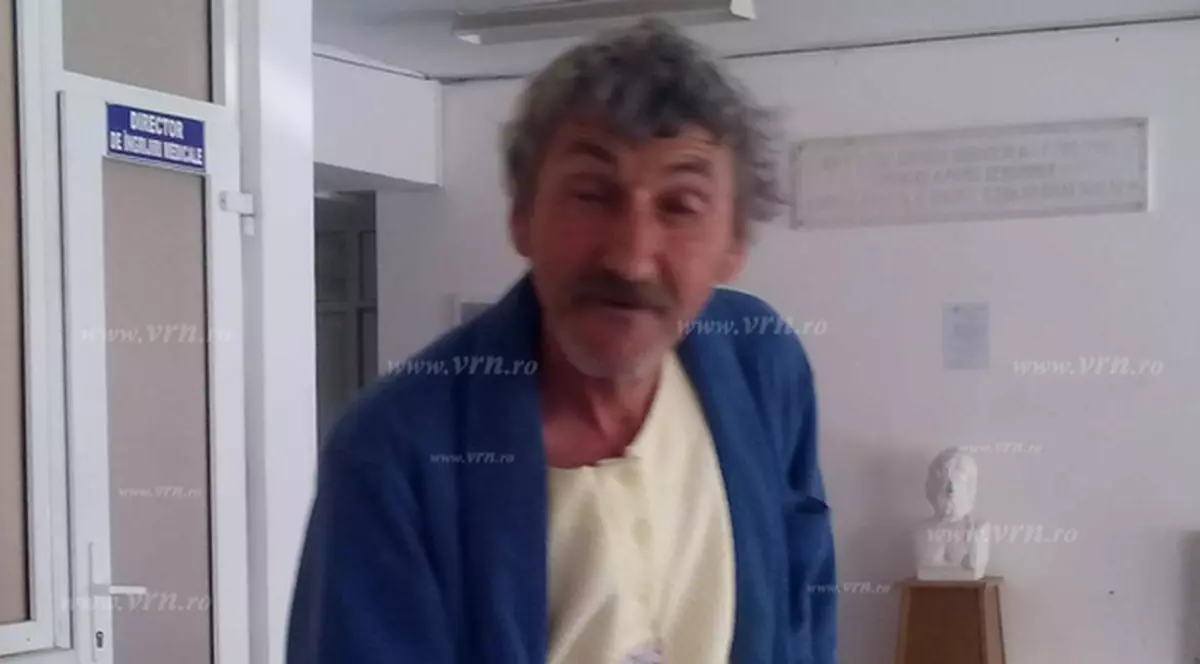 Un bărbat din Vaslui a fost mușcat de testicule. Câinele din bătătură a fost la un pas de a-l lăsa fără bărbăție