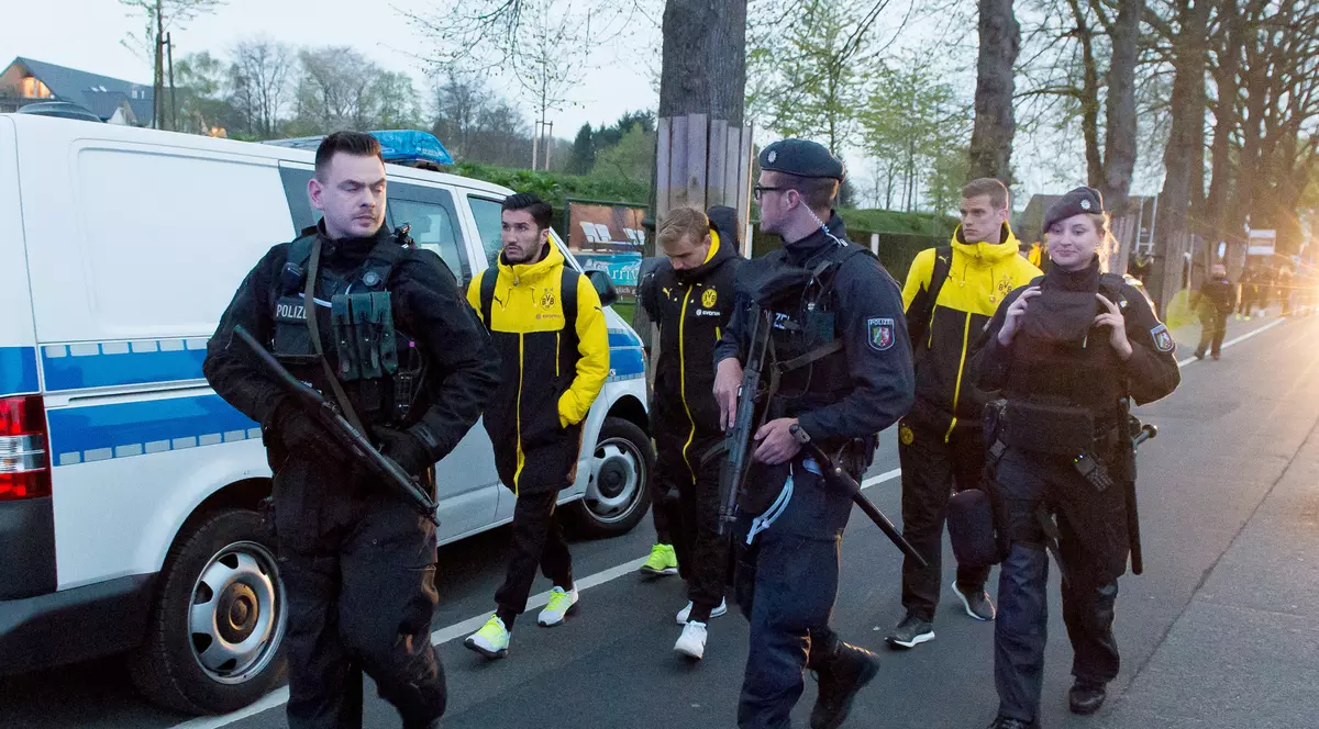 Un pachet suspect a fost găsit lângă stadionul celor de la Borussia Dortmund