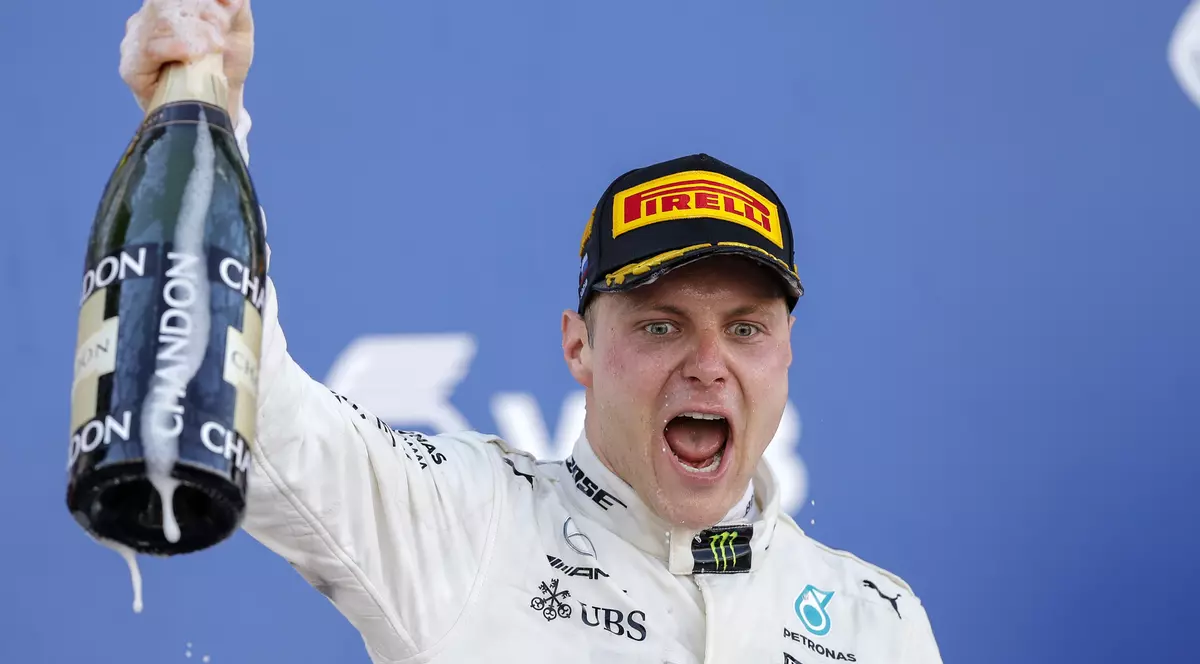 Formula 1 – Marele Premiu al Rusiei – Soci 2017. Victorie-bombă, prima din carieră: Valtteri Bottas! Accidente în startul cursei / FOTO