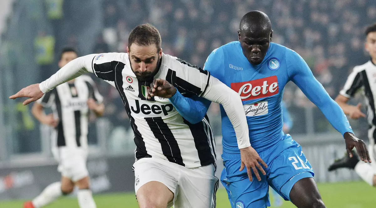 Italia, etapa a 15-a: Napoli - Juventus, derby-ul din Serie A, se joacă vineri seară. Programul rundei