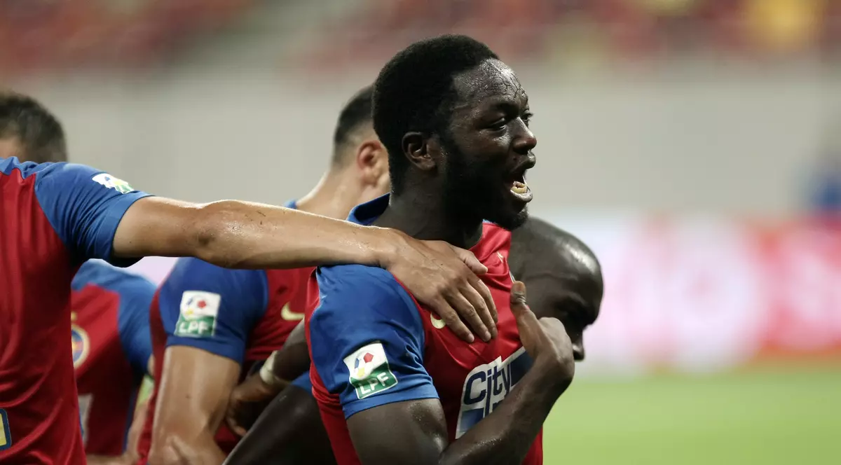 Muniru a plecat din România! Reghe nu l-a păstrat în lot pentru meciul cu CFR și africanul dus a fost