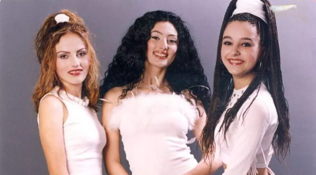 O mai ții minte pe Selena de la „Candy”? Cum arată după 15 ani de la destrămarea trupei