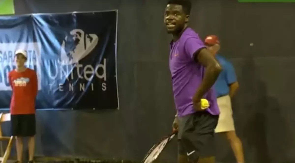 VIDEO | Meci de tenis întrerupt din cauza unei partide gălăgioase de sex: Nu poate fi atât de bun