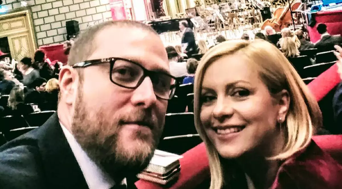 Simona Gherghe, imagine de pe patul de spital, la doar câteva ore după operația de cezariană