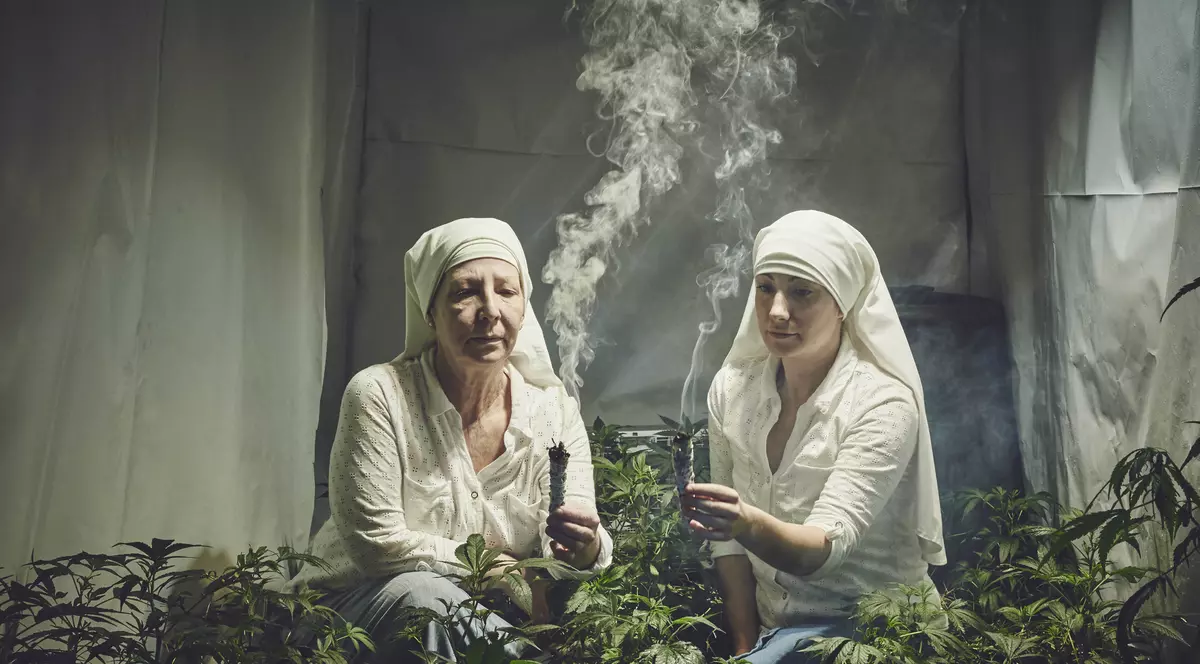 Ordinul “călugărițelor” care cresc și vând marijuana. Povestea "măicuțelor" din California