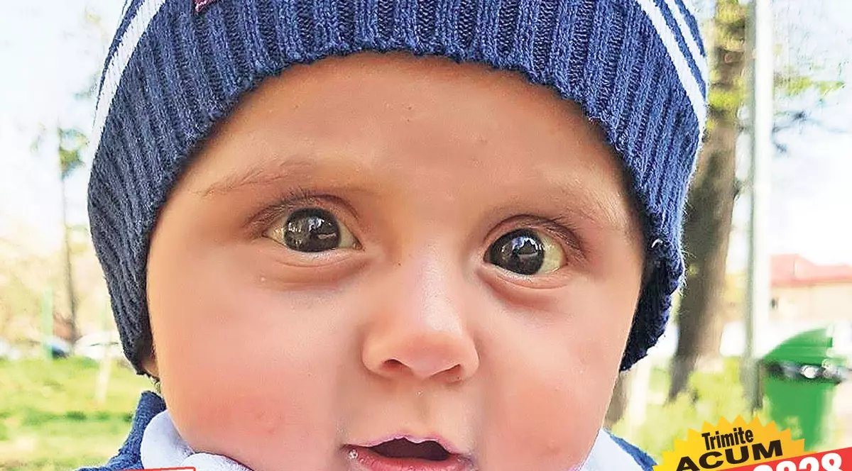 La şase luni, David Cristian suferă de o maladie genetică gravă | Doar un transplant îi poate salva viaţa