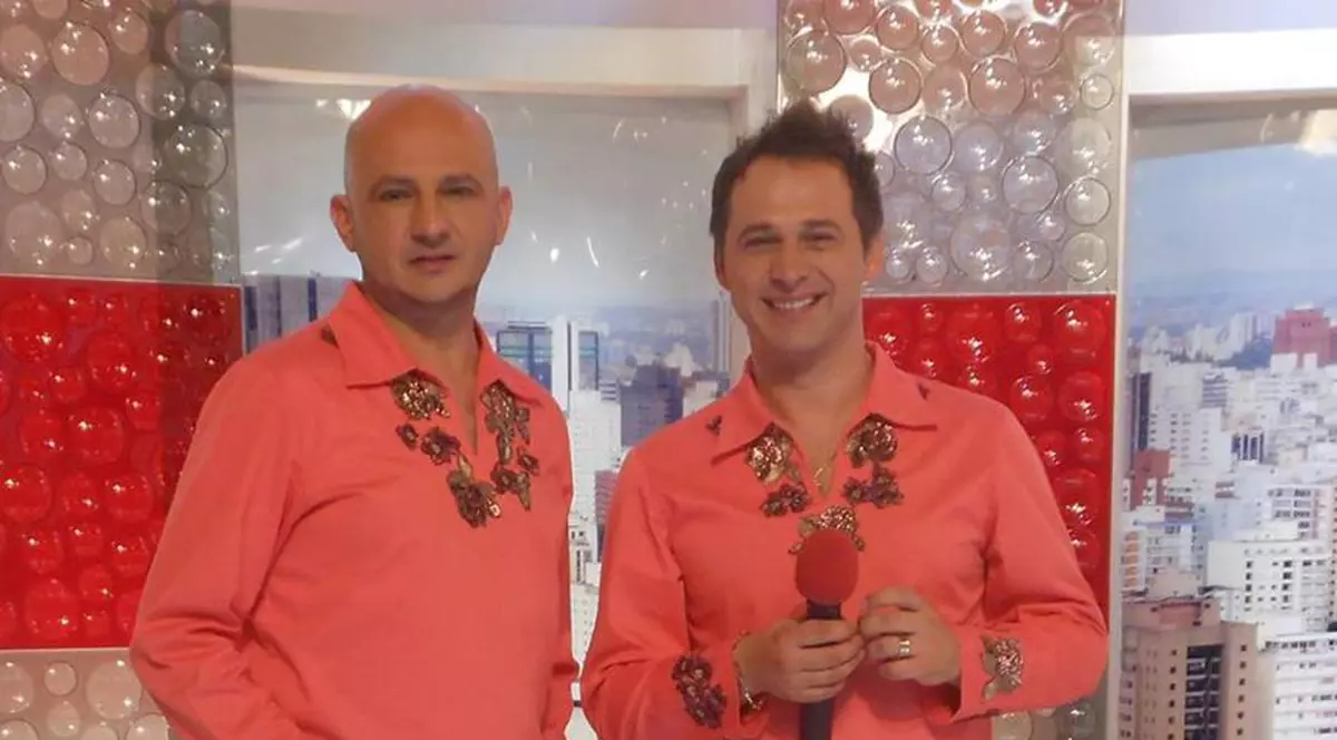 EXCLUSIV/ S-au reprofilat... Autentic în Las Vegas! Protejații Mirabelei Dauer au ajuns unul dealer de cazinou, altul barman