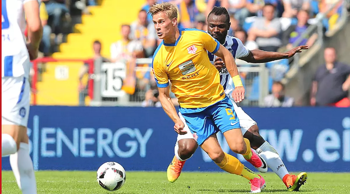 Baraje de promovare/ retrogradare în Germania și în Franța: Wolfsburg - Braunschweig și Troyes - Lorient. Și francezii au un caz la TAS!