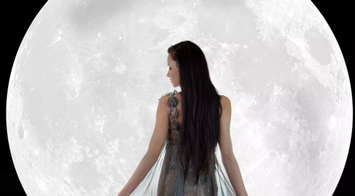 Luna Floare – Cea mai puternică Lună plină din an