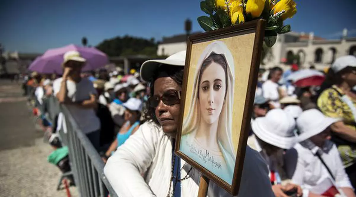 Sfânta Fecioară de la Fatima