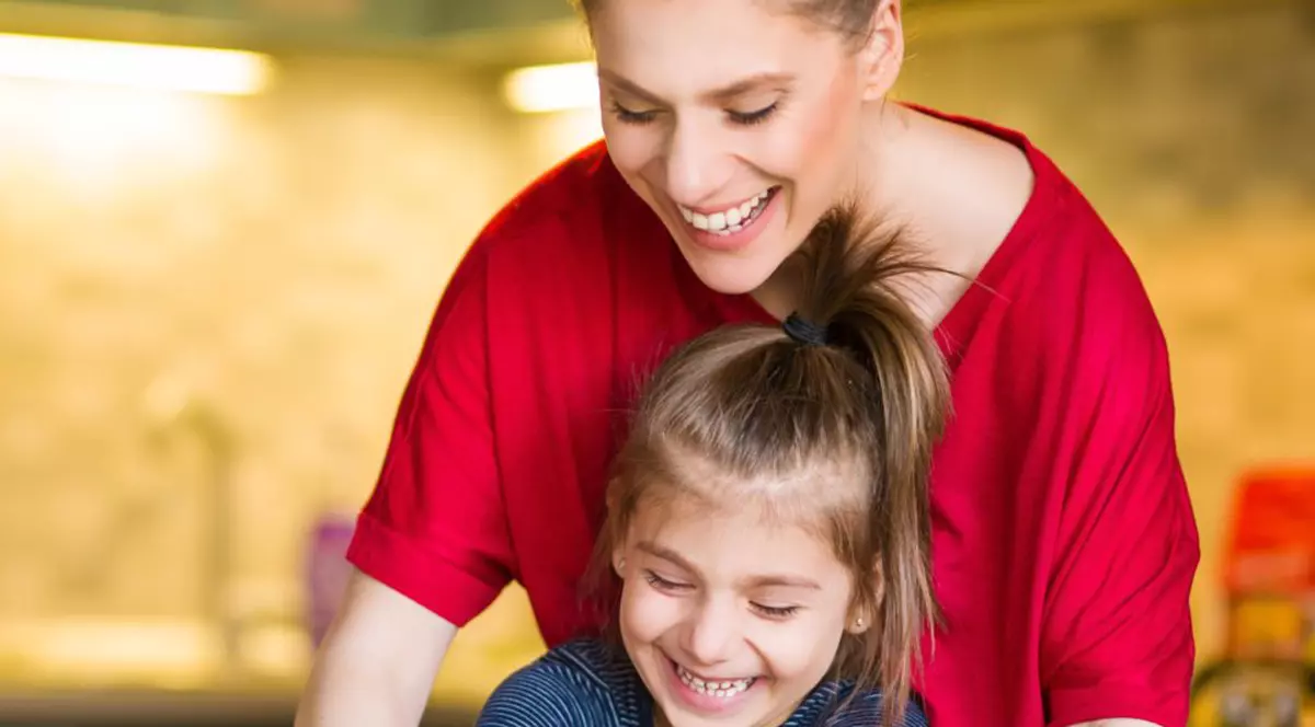 Tily Niculae lansează prima carte