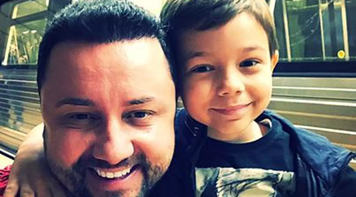 Cătalin Măruță și-a plimbat băiatul cu metroul, autobuzul și tramvaiul