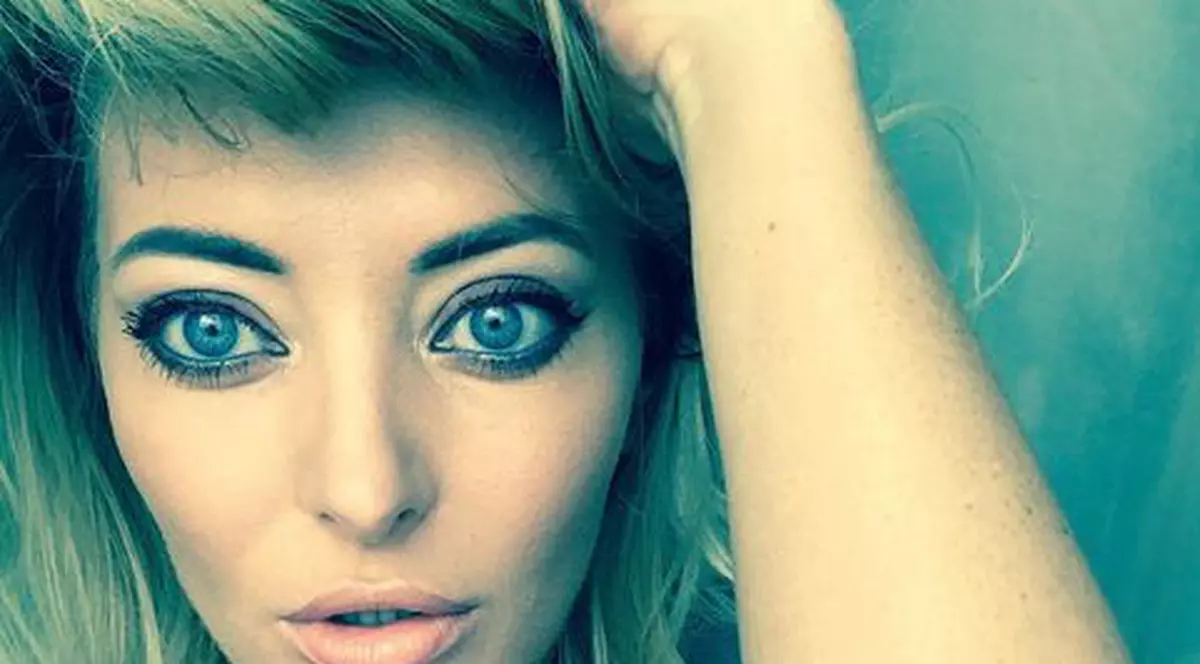 Primele imagini de la nunta surorii Deliei. Cum au arătat mireasa și nașa | VIDEO