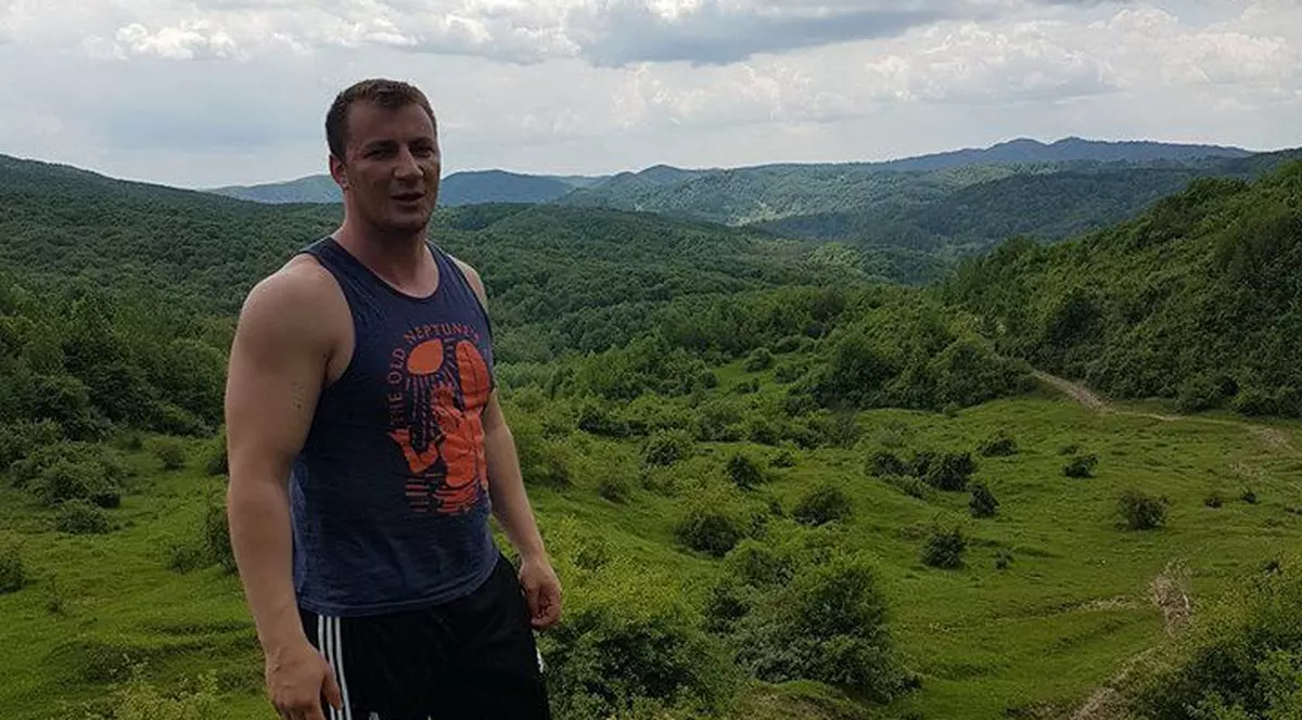 Ce spune Marian Godină despre manualul de Sport de la clasa a V-a