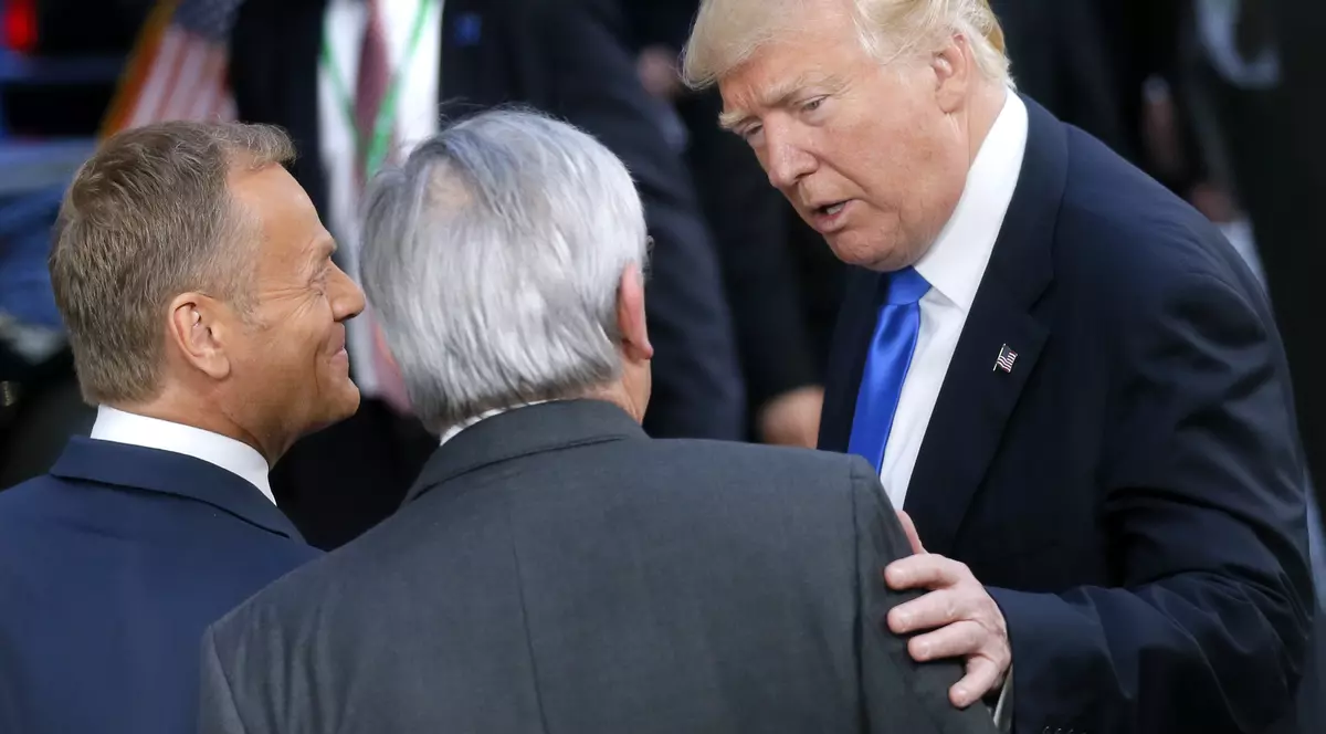Donald Trump a criticat Gemania, în fața liderilor UE