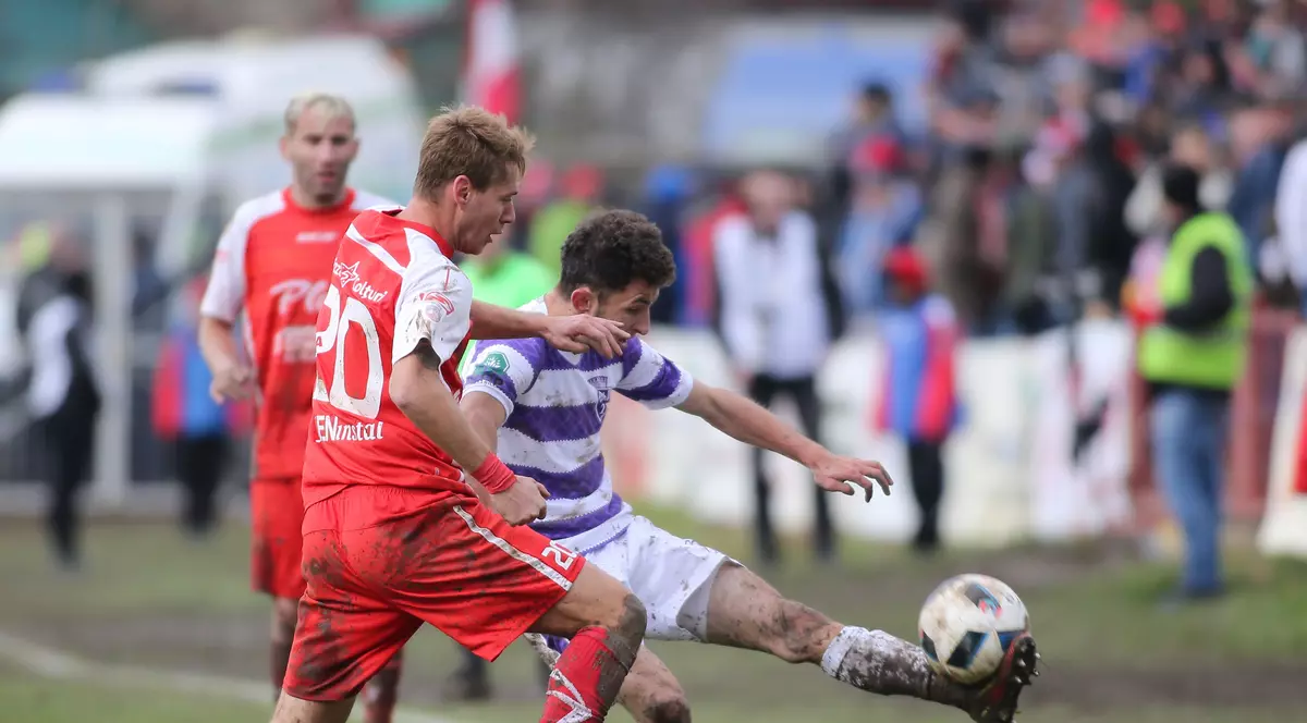Liga a 2-a, etapa 35. ASU Poli - UTA