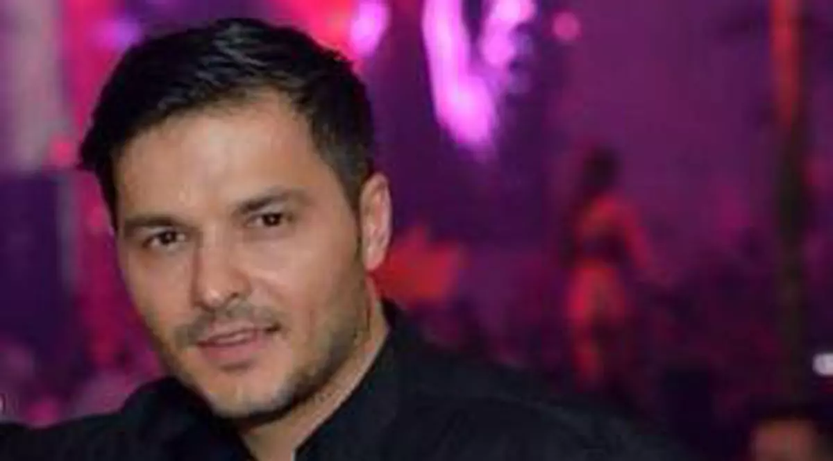 Ce mare și frumoasă s-a făcut fata lui Liviu Vârciu. Carmina seamănă leit cu tatăl ei