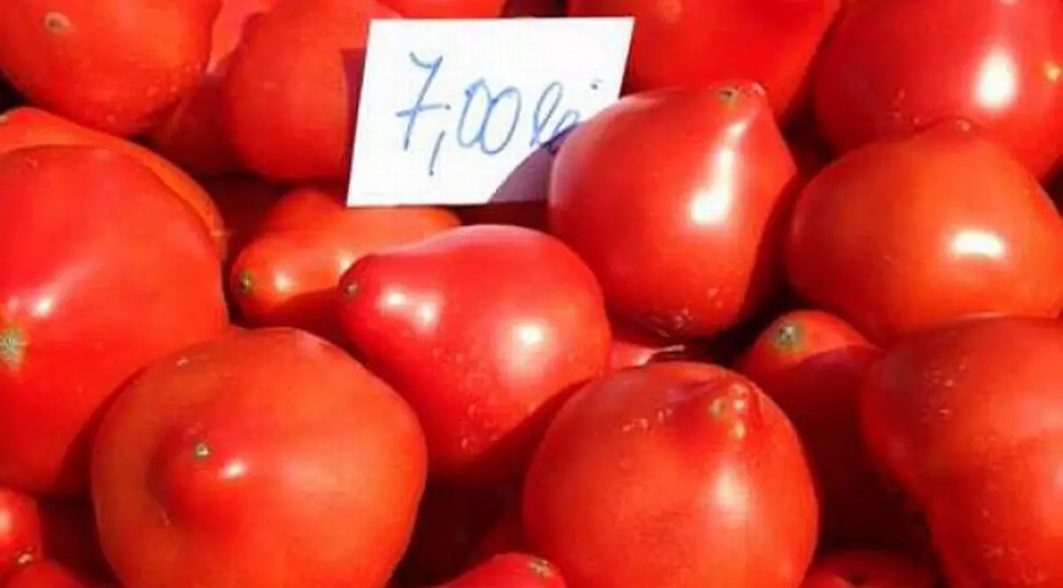 Cum se vând roșiile din import