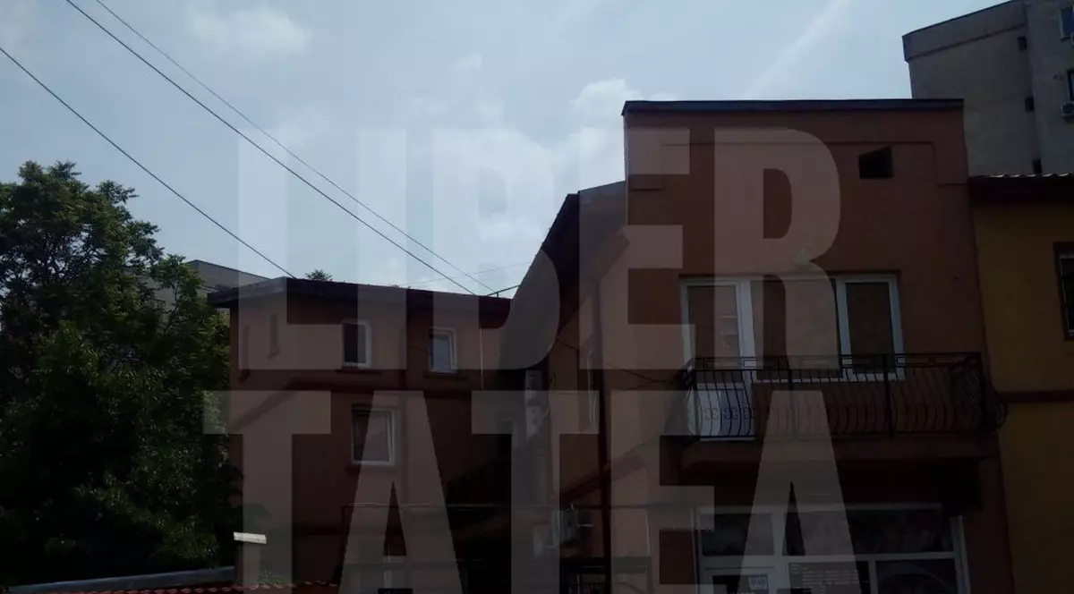 FOTO EXCLUSIV/ Aici erau casele de toleranță! Saloanele de masaj transformate în bordeluri au funcționat ani la rând fără acordul lumii interlope