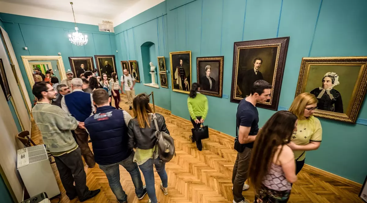 Astăzi este Noaptea Muzeelor 2021. Programul instituțiilor participante din București