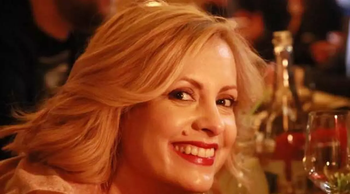 Momente grele pentru Simona Gherghe după ce a născut. O cântăreață celebră o blesteamă