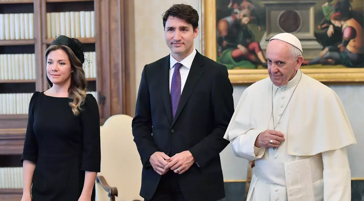 Trudeau l-a invitat pe Papa Francisc să-și ceară scuze