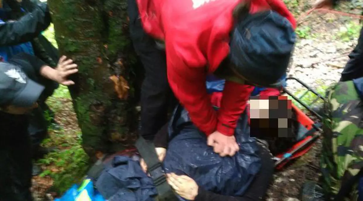 UPDATE | Turista care a căzut într-o prăpastie, pe Jepii Mici, a murit (FOTO)