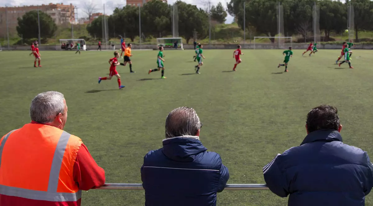Un antrenor a fost demis din cauză că echipa lui a bătut cu 25-0!