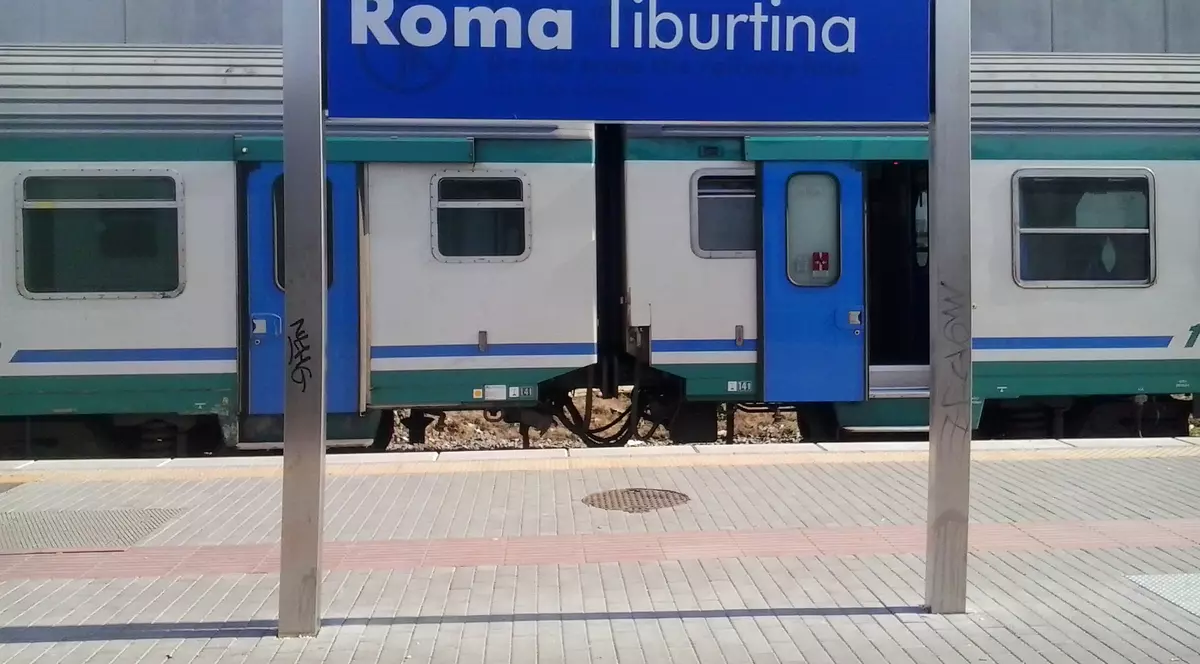 Copil de 6 ani, rămas singur în tren într-o gară din Roma
