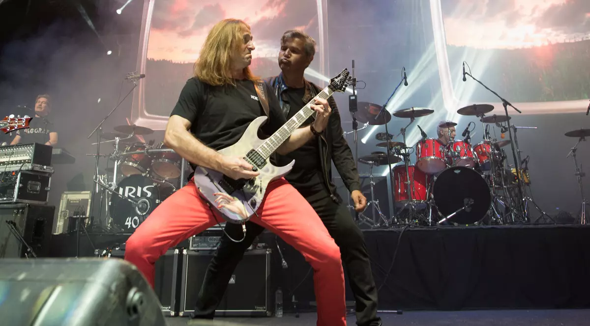 FOTO EXCLUSIV/ Holograf, Iris și Compact s-au întâlnit “Ca pe vremuri”. Show spectaculos la Arenele Romane