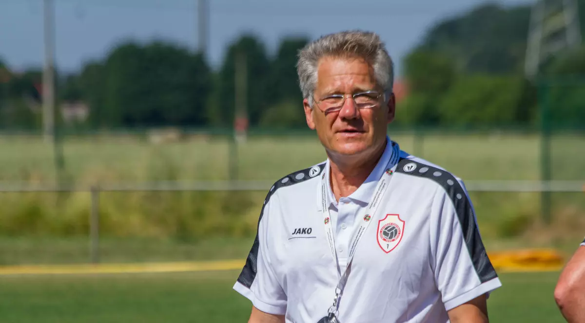 Bölöni și Șumudică merg mai departe în Cupa Belgiei, respectiv Cupa Turciei