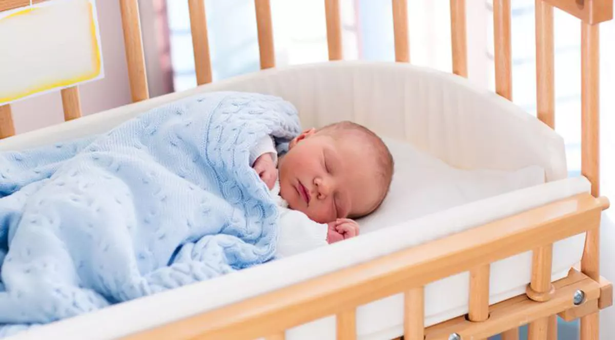 Doi sârbi au încercat timp de 20 de ani să devină părinți. Femeia a născut la 60 de ani, însă bărbatul a decis să o părăsească