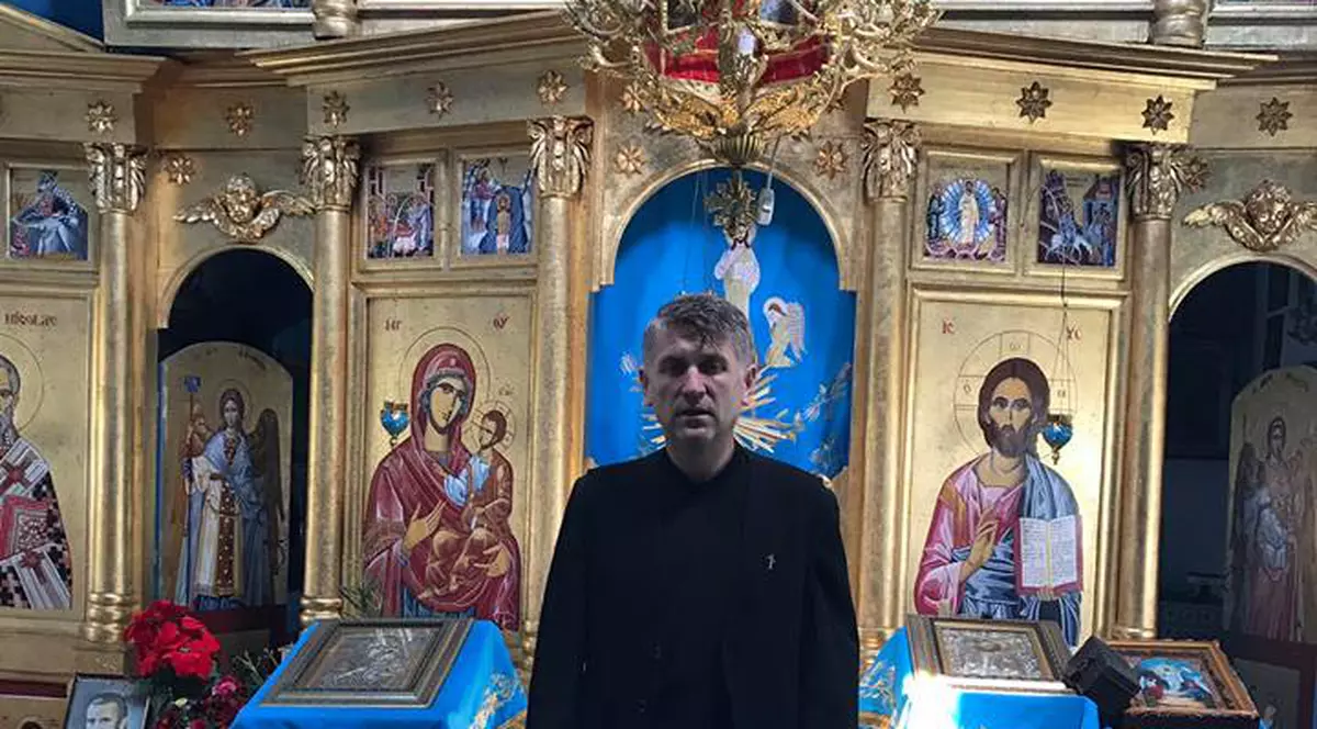 Ce spune o interpretă de muzică popuară despre Cristian Pomohaci. "Nu are ce să caute la parohie"