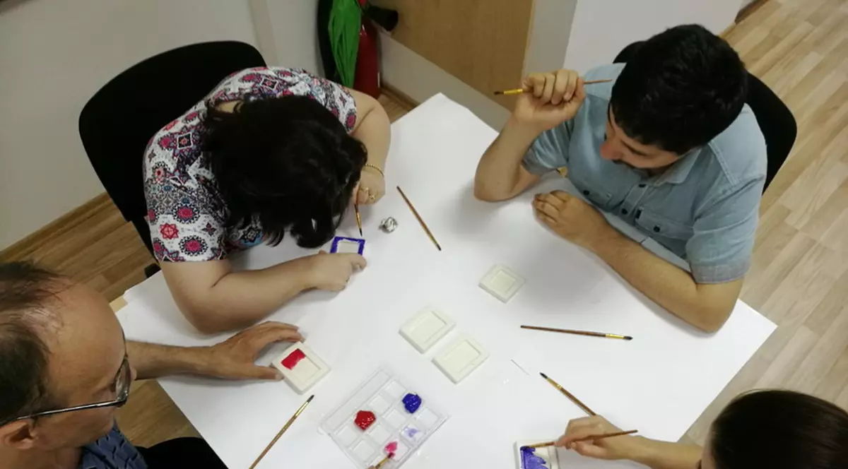 Ar vrea să muncească, dar nimeni nu-i angajează. Persoanele cu handicap sunt condamnate la șomaj