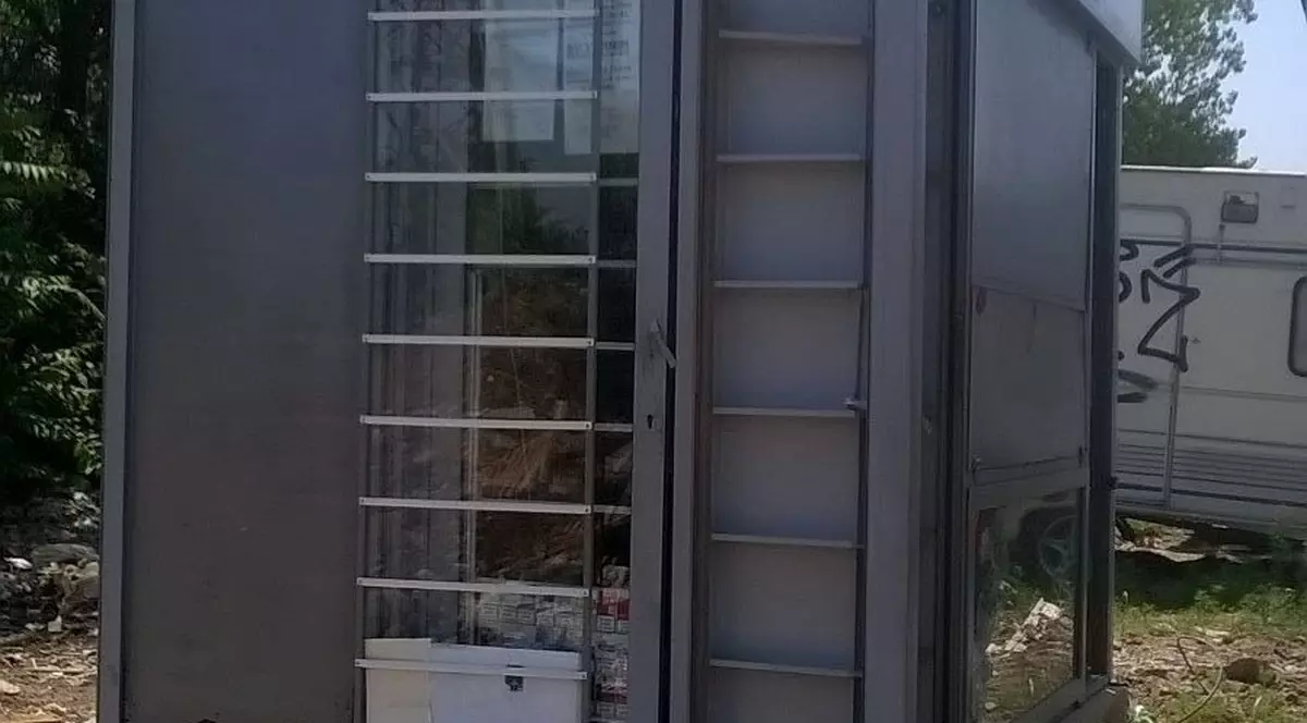 ”Război de noapte” între proprietarii de chioșcuri de ziare și Primăria Sectorului 4