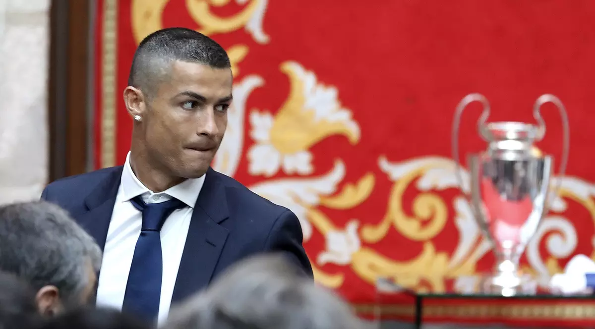 Cristiano Ronaldo a sărbătorit cu un nou look câștigarea Ligii Campionilor!