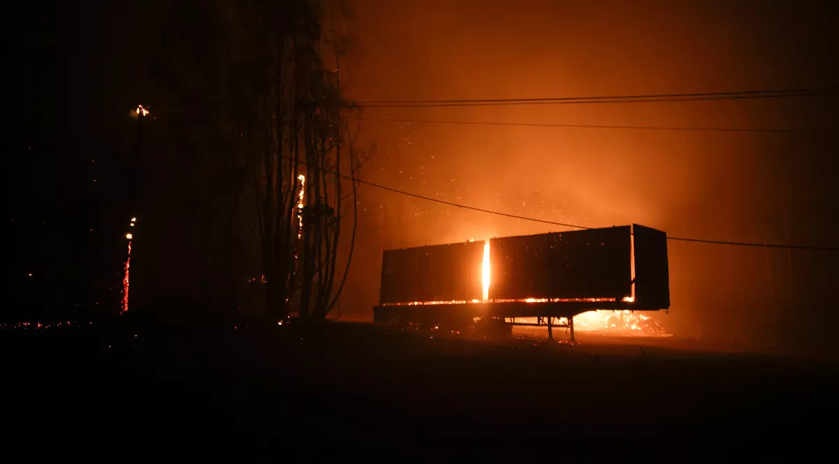 Incendii în Portugalia | Un pompier a găsit întâmplător un copil de opt ani, care era singur și care a suferit arsuri