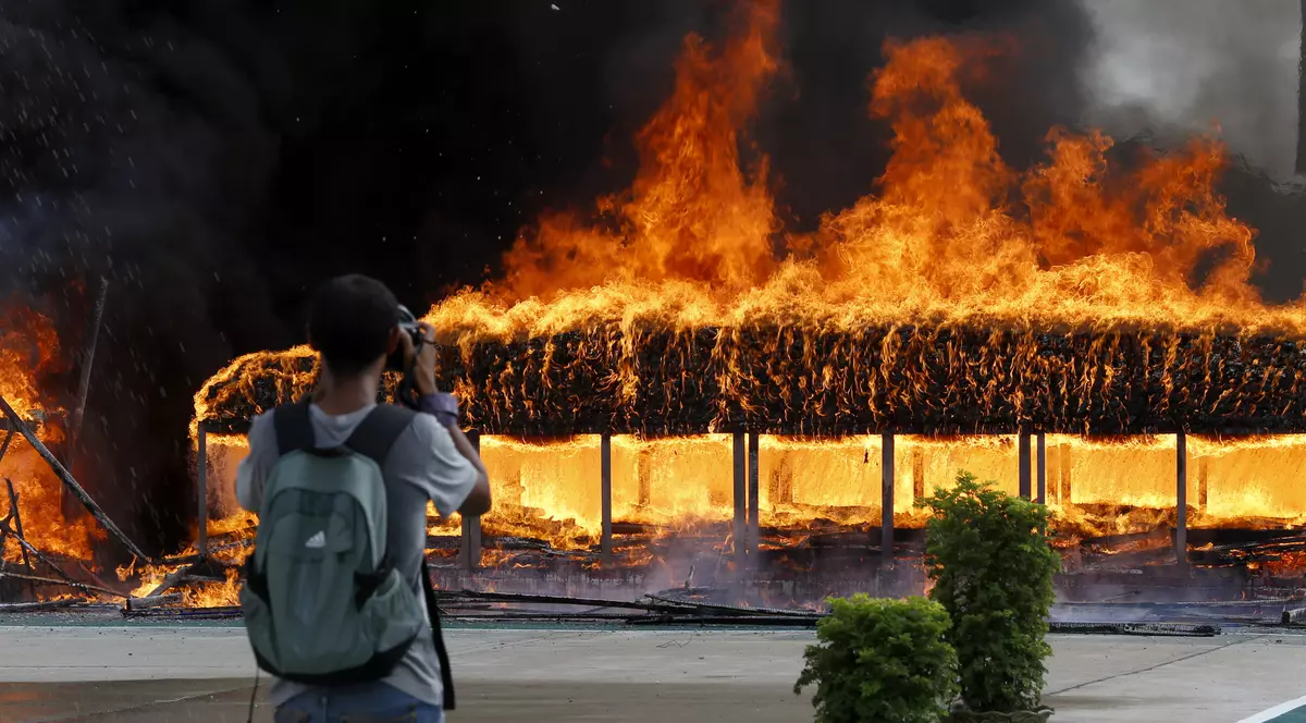 Droguri în valoare de 385 de milioane de dolari, incendiate de autoritățile din Myanmar