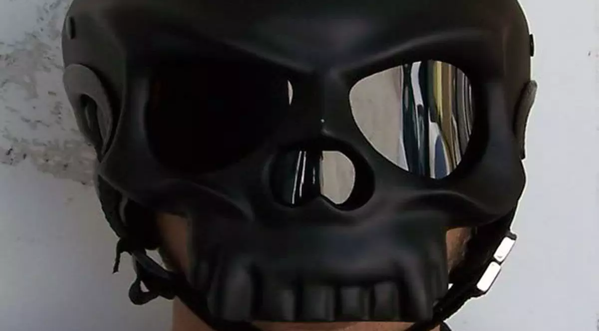 Infractorii români au importat din Occident o metodă prin care îți ascund identitatea în timpul atacurilor ”Motocicliștii” tâlhari