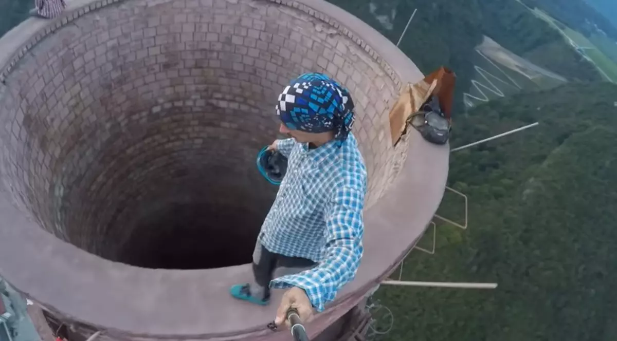 Flavius Cernescu a escaladat cel mai înalt horn din Europa