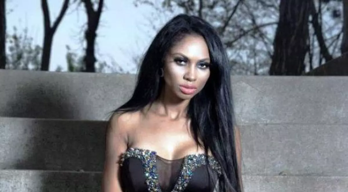 Ce face Laurette după ce soțul ei va ieși din pușcărie. Este bucuroadsă tare