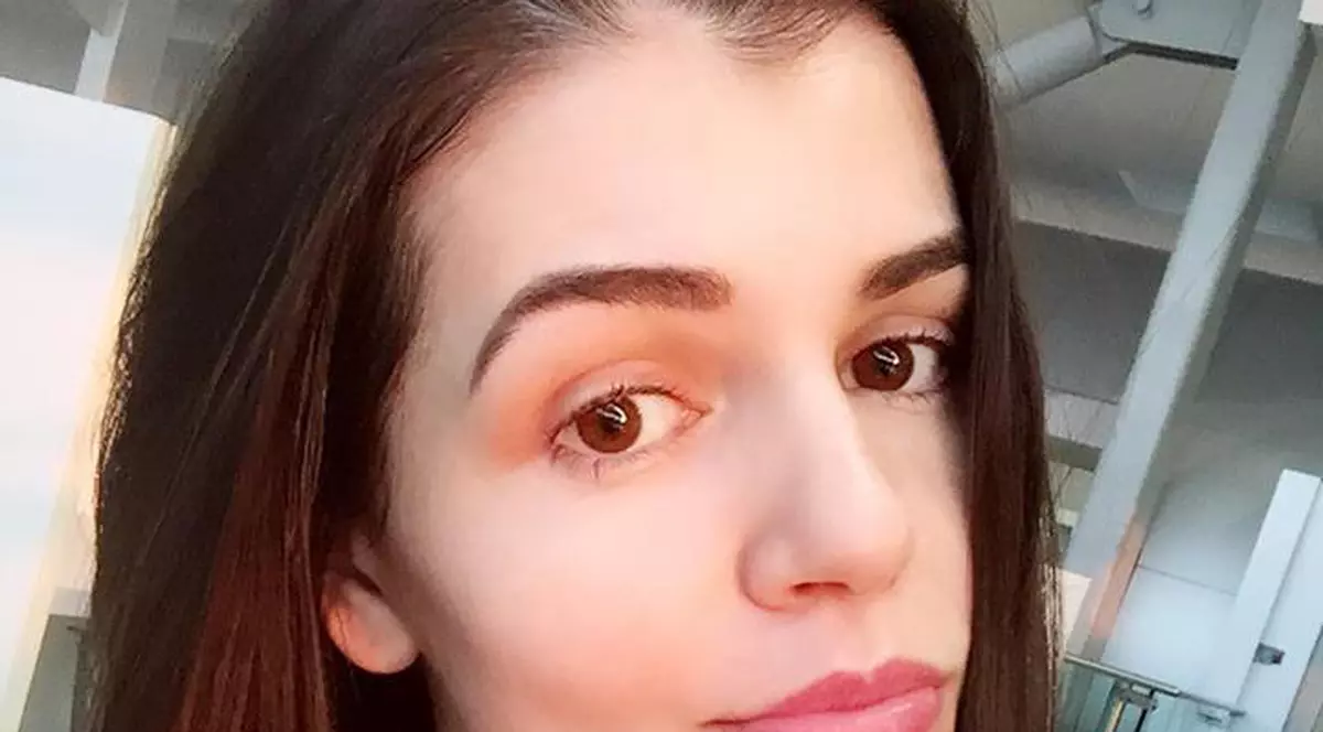 Monica Gabor, ipostază tandră cu Mr. Pink. Fanii au reacționat dur la adresa ei